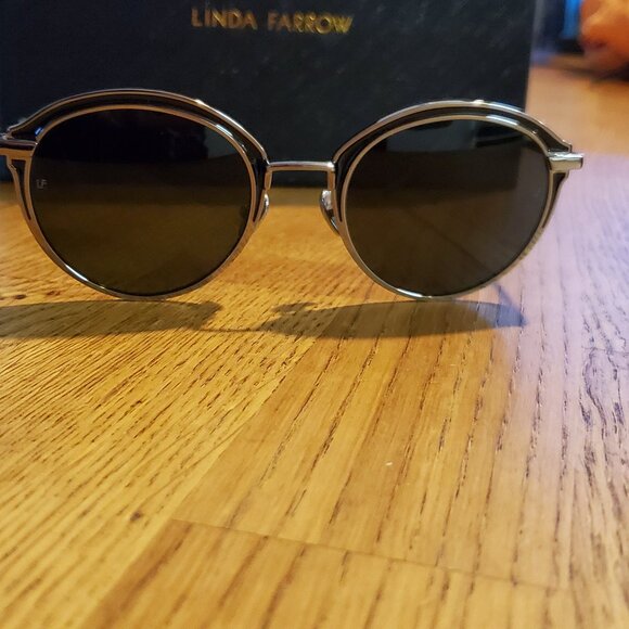 Linda Farrow Sunglasses - Picture 5 of 9